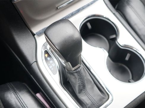 Used 2019 Jeep Grand Cherokee Altitude AWD/4WD image 14