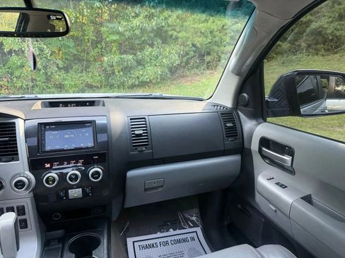 Used 2008 Toyota Sequoia Platinum image 32