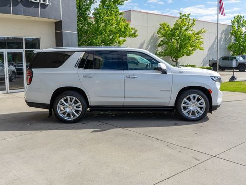 Used 2024 Chevrolet Tahoe High Country w/ Advanced Technology Package AWD/4WD image 8