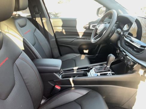 New 2026 Jeep Compass Trailhawk image 17