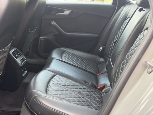 Used 2019 Audi S4 Premium Plus w/ Premium Plus Package AWD/4WD image 19
