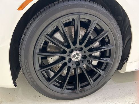 Used 2022 Mercedes-Benz S 500 4MATIC w/ AMG Line Package image 60