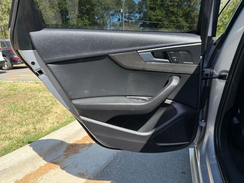 Used 2018 Audi A4 2.0T Premium Plus w/ Premium Plus Package AWD/4WD image 27