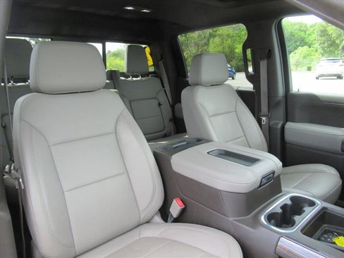 Used 2020 Chevrolet Silverado 1500 LTZ w/ LTZ Premium Package image 8