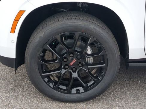 New 2026 GMC Yukon Denali w/ Sun & Power Step Package image 15