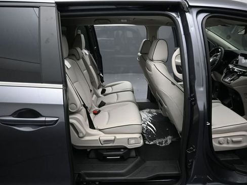 New 2026 Honda Odyssey Touring image 10