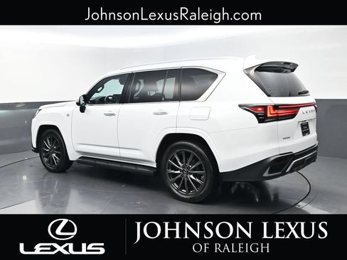 Used 2024 Lexus LX 600 F Sport AWD/4WD image 7