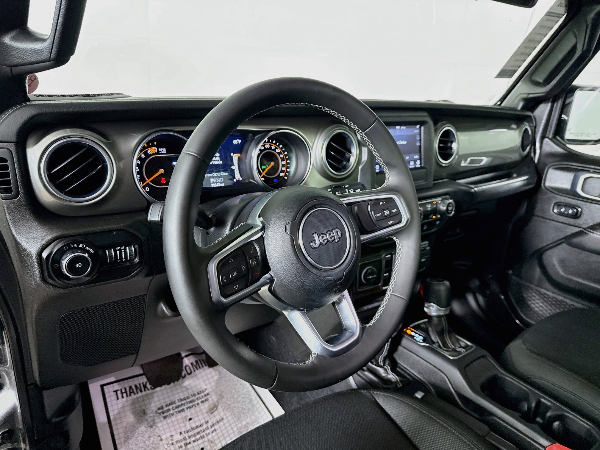 Used 2019 Jeep Wrangler Unlimited Sahara AWD/4WD image 8