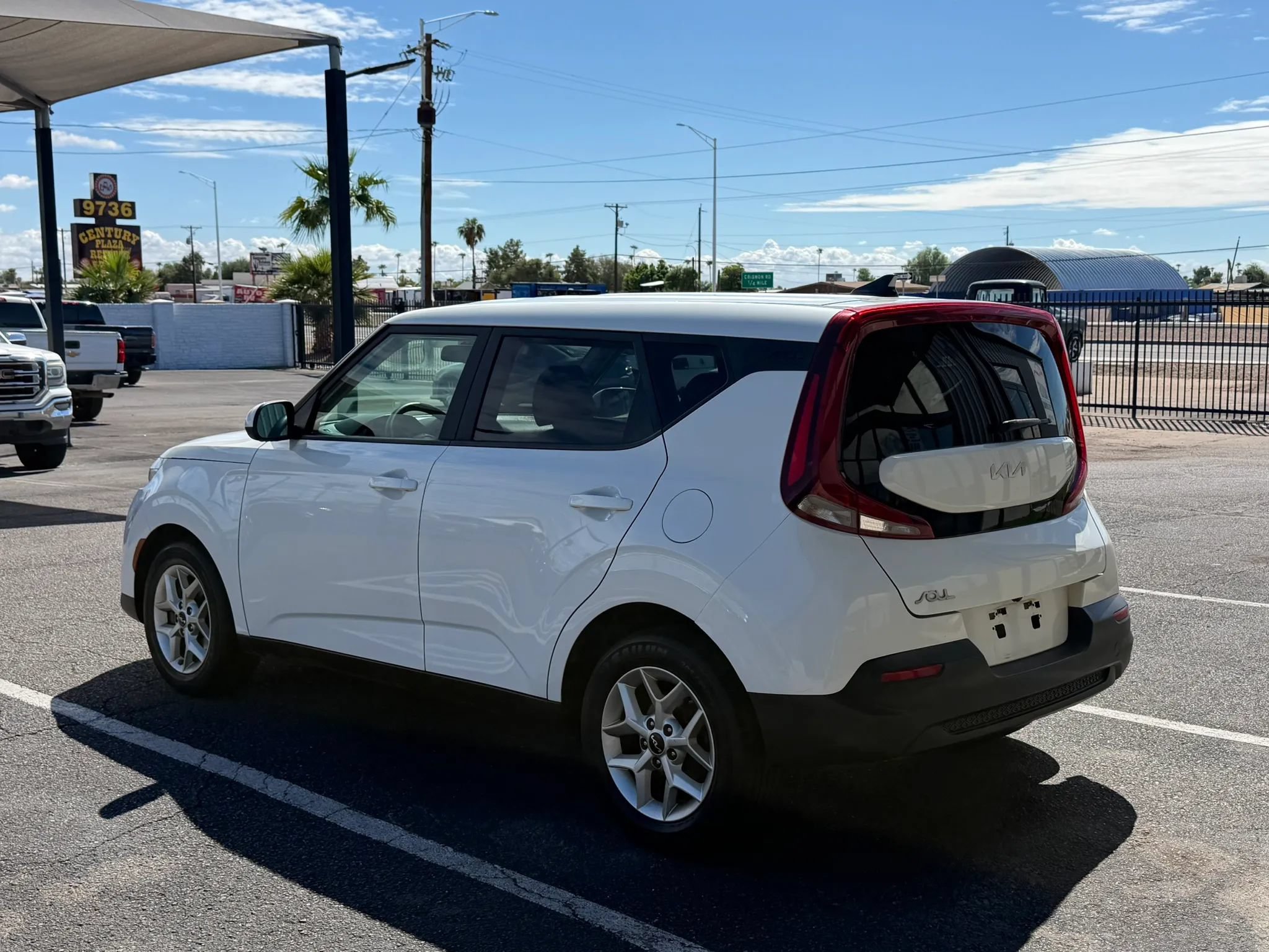 Used 2022 Kia Soul LX w/ Technology Package FWD image 5