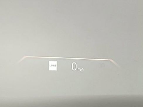 Used 2025 BMW 740i image 44