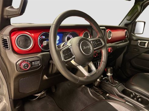 Used 2021 Jeep Gladiator Rubicon image 9