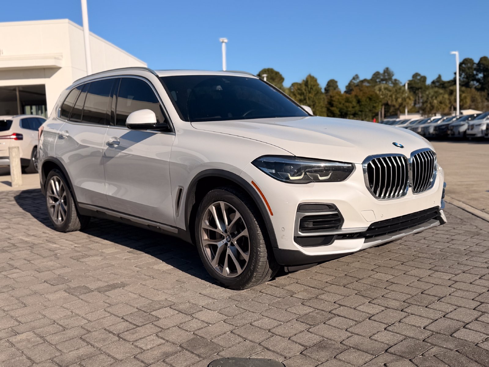 Used 2022 BMW X5 sDrive40i w/ Premium Package RWD image 7
