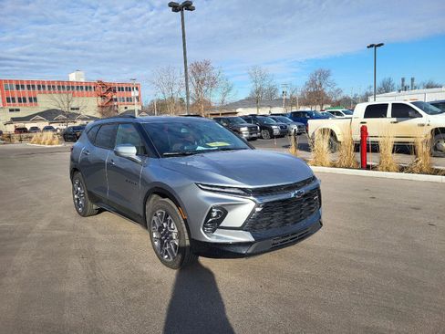Certified 2025 Chevrolet Blazer RS w/ Enhanced Convenience Package image 1