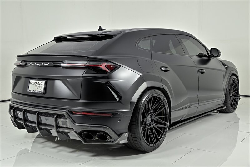 Used 2019 Lamborghini Urus AWD/4WD image 18