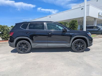Certified 2023 Volkswagen Taos SE w/ Black Wheel Package