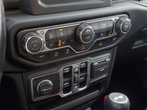 Used 2021 Jeep Wrangler Unlimited Sport image 22