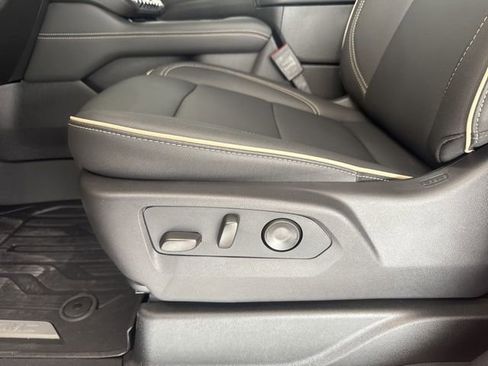 New 2026 GMC Yukon XL Elevation w/ LPO, Floor Liner Package AWD/4WD image 14