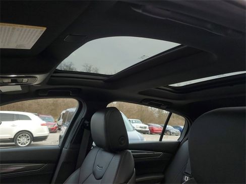 Used 2022 Cadillac CT5 V w/ Premium Package image 29