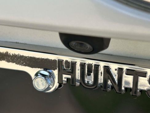 Used 2018 Toyota Highlander XLE FWD image 5