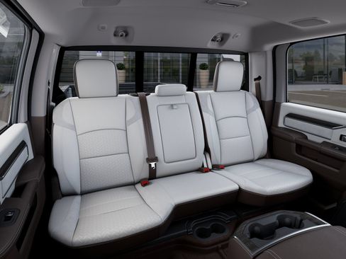 New 2026 RAM 3500 Laramie AWD/4WD image 15