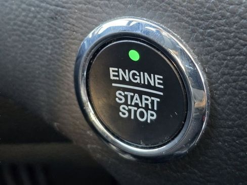 Used 2020 Ford Edge Titanium w/ Equipment Group 301A image 13