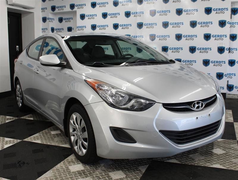 Used 2013 Hyundai Elantra GLS FWD image 5