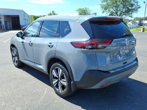 Used 2021 Nissan Rogue SL w/ Premium Package AWD/4WD image 7