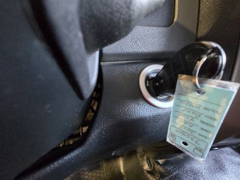 Used 2015 RAM 4500 Tradesman w/ Power & Remote Entry Group image 18