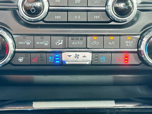 Certified 2021 Ford F150 King Ranch w/ Equipment Group 601A High image 26