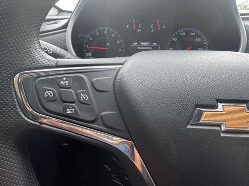 Used 2021 Chevrolet Malibu LS FWD image 17