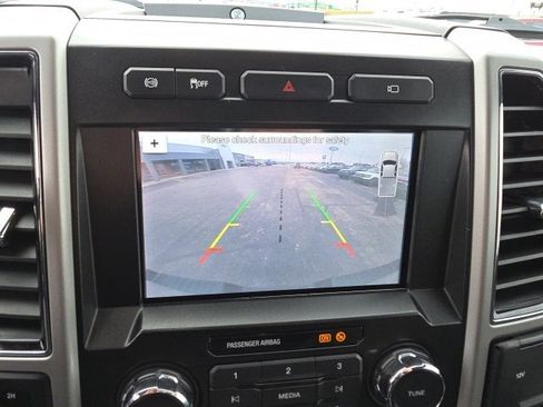 Used 2019 Ford F250 Lariat w/ Chrome Package image 23