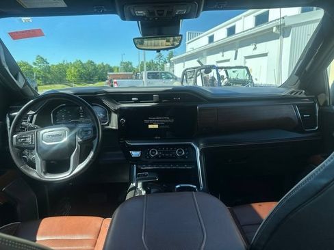 Used 2023 GMC Sierra 1500 Denali Ultimate AWD/4WD image 19