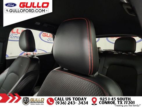 Used 2023 Ford Escape ST-Line Select image 17