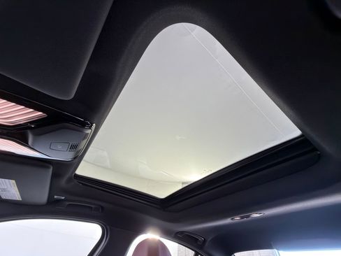 Used 2026 BMW 330i Sedan w/ M Sport Package image 12