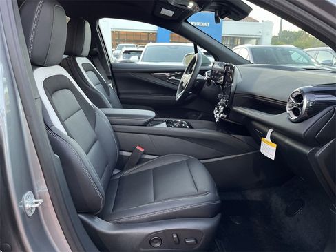 New 2026 Chevrolet Blazer EV LT image 26