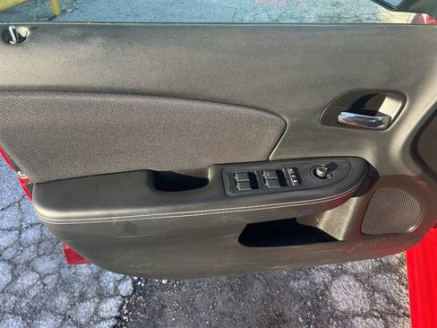 Used 2014 Dodge Avenger SE image 13