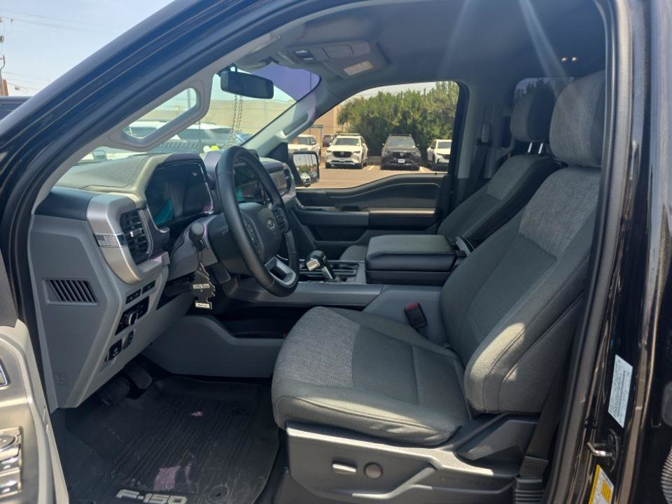 Used 2023 Ford F150 Lightning XLT AWD/4WD image 5
