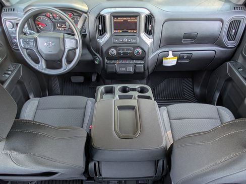 Used 2025 Chevrolet Silverado 1500 Custom Trail Boss w/ Turbomax Blackout Package image 22