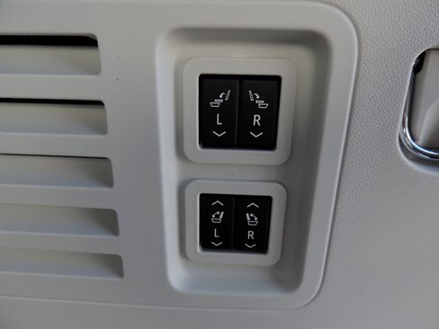 New 2026 Buick Enclave Avenir w/ Super Cruise Package image 15