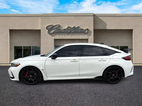 Used 2025 Honda Civic Type R image 9