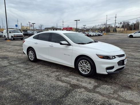 Used 2018 Chevrolet Malibu LS image 8