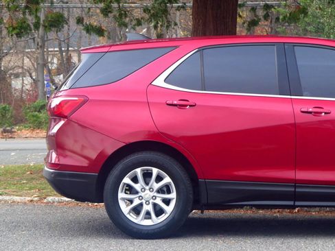 Used 2019 Chevrolet Equinox LT image 31