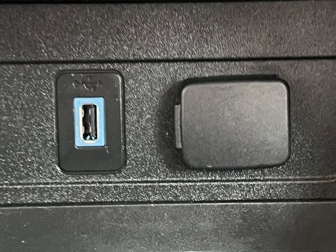 Certified 2017 Ford Escape Titanium image 26