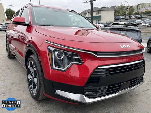 Used 2024 Kia Niro EX Touring image 70