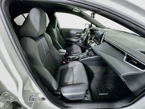 Used 2020 Toyota Corolla SE FWD image 30