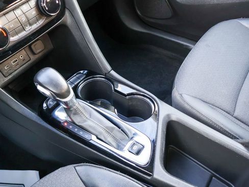 Used 2023 Buick Encore GX Preferred image 15