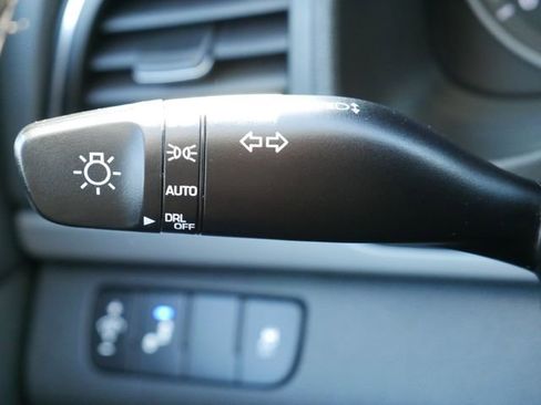 Used 2017 Hyundai Elantra Value Edition image 25