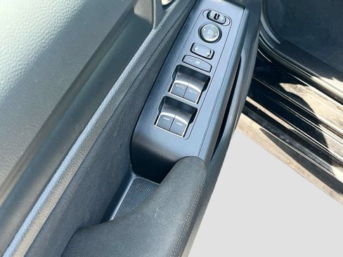 Used 2025 Honda Civic Sport image 17