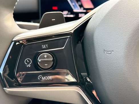 New 2026 BMW 530i w/ Convenience Package image 39