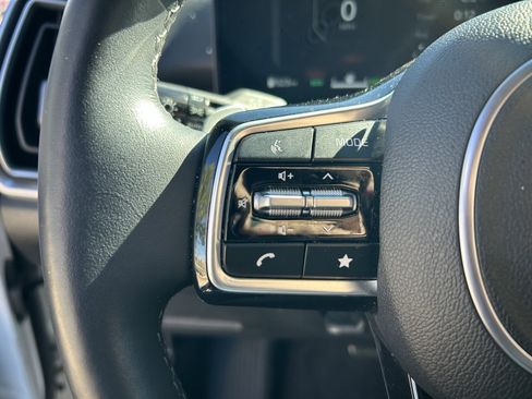 Certified 2025 Kia Sorento SX Prestige image 20